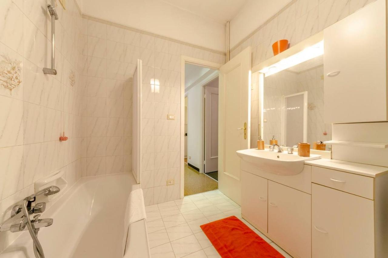 Altido Family Apt For 6 Located Minutes From The Sea Apartment Genoa Ngoại thất bức ảnh